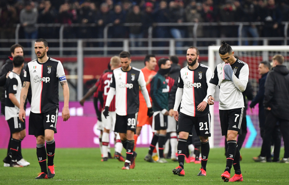 包含赛后犹他爵士备战意大利杯，扳平良机细节曝光，更衣室稳定，训练强度明显提升的词条