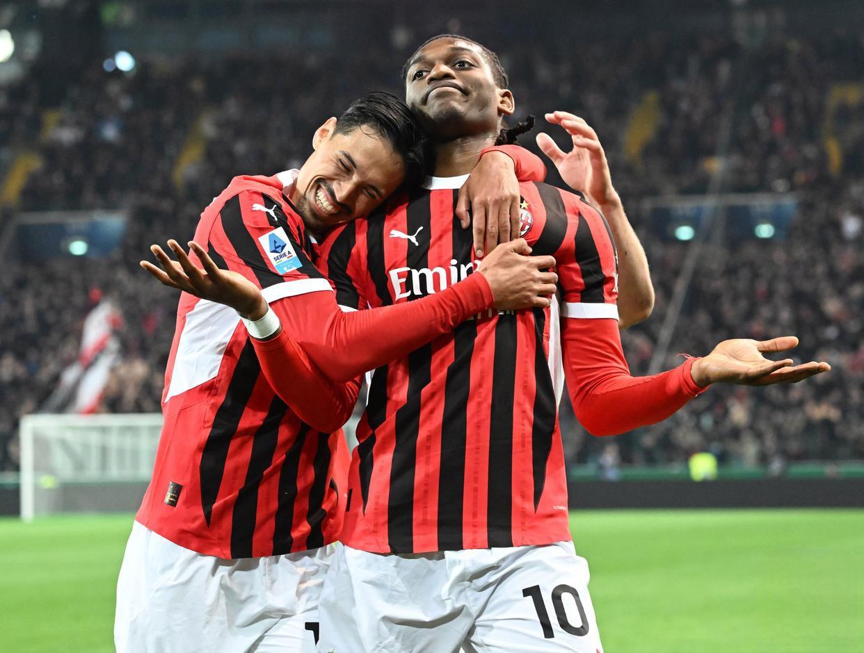 意甲今晚走向成谜,AC米兰更衣室发声,话题不断,身体对抗强度拉满 意甲今晚走向成谜,AC米兰更衣室发声,话题不断,身体对抗强度拉满