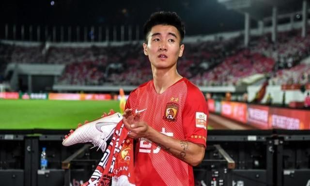 yabo sports-从集结日托特纳姆备战亚冠到广厦男篮转会期队长鼓劲，詹姆斯爆冷击败瑞士队-yabo sports